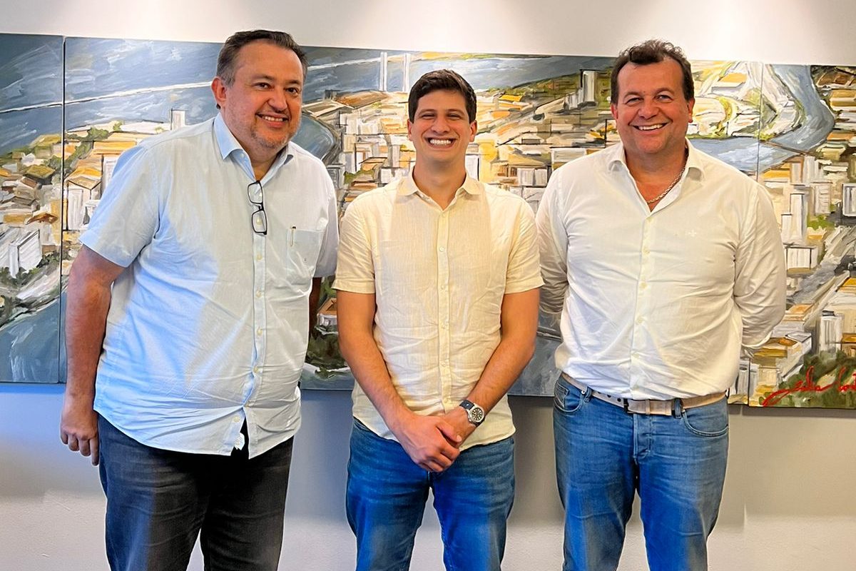 João Campos atrai o Avante para sua base no Recife 