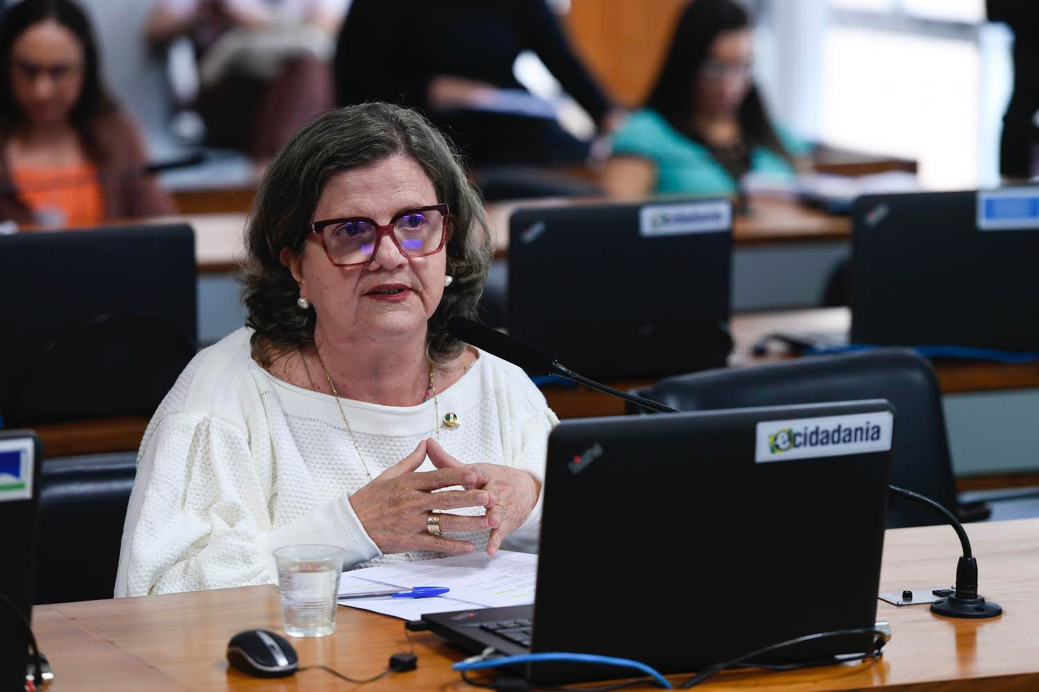 Aprovado projeto de política de bem-estar dos profissionais da educação