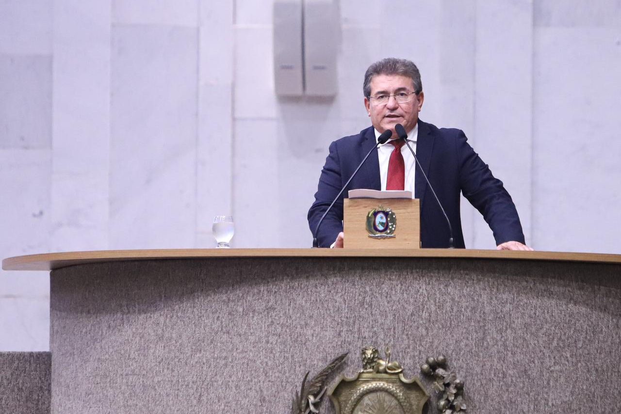 Luciano Duque pede ampliação de delegacias da mulher no estado