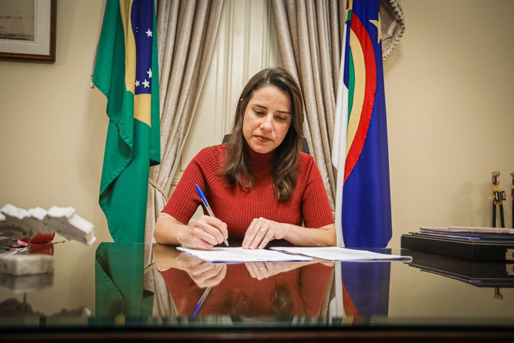 Governadora sanciona novo empréstimo para projeto de transformação digital do TJPE