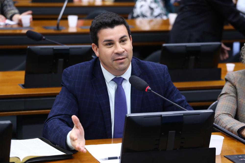 Proposta de Veras que amplia seguro-desemprego para resgatados do trabalho escravo é aprovado em Comissão 