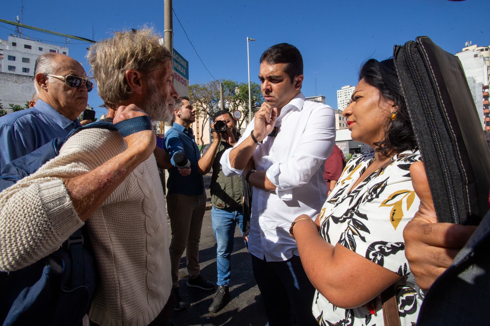 Fernando Rodolfo protocola pedido de CPI sobre a Cracolândia
