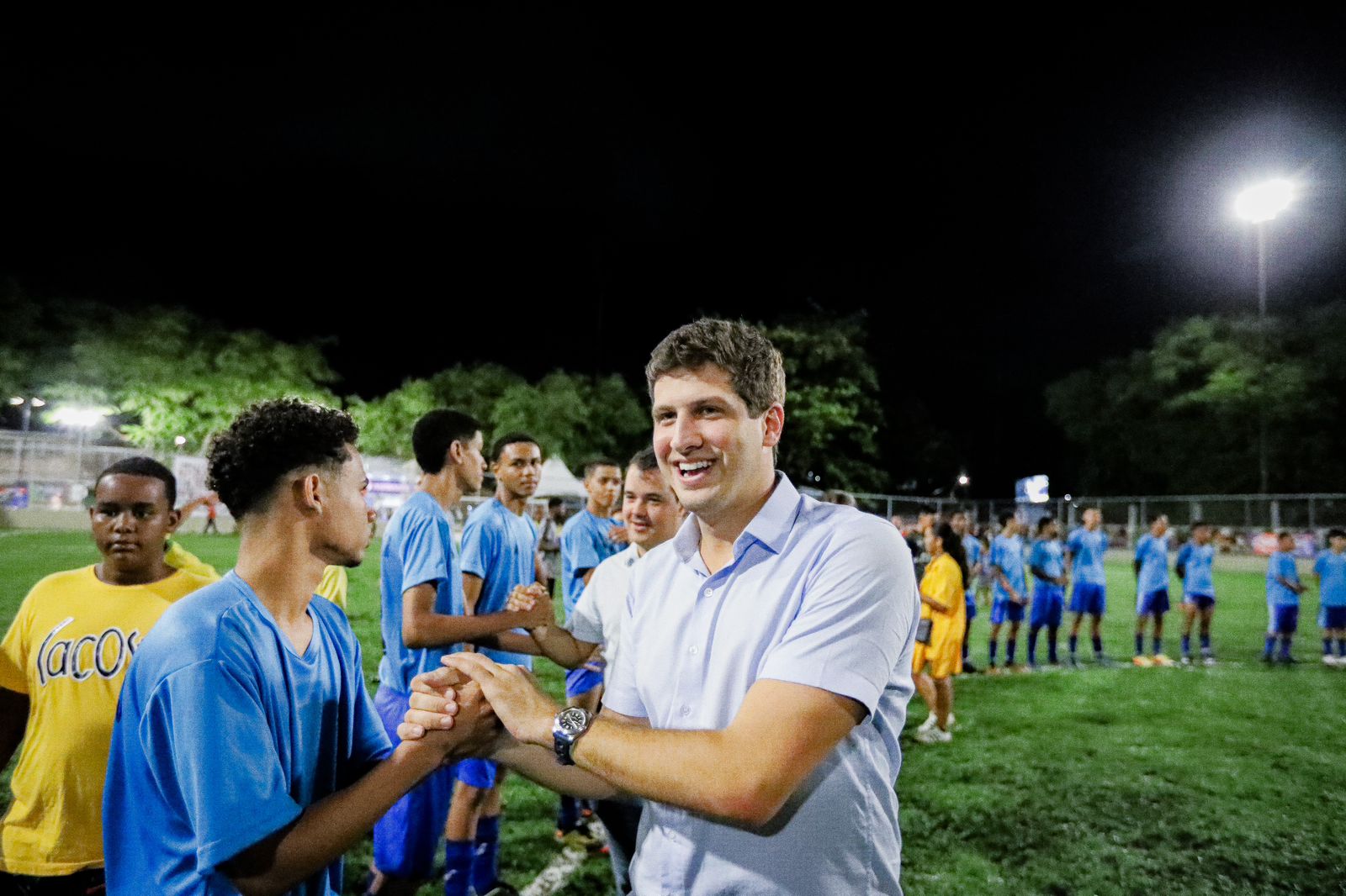 João Campos participa de inauguração do ‘Programa Gramadão’ na Campina do Barreto