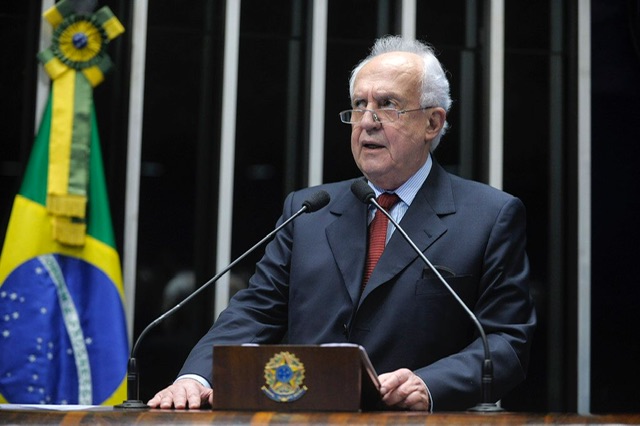 Jarbas será homenageado com biografia lançada no Recife 