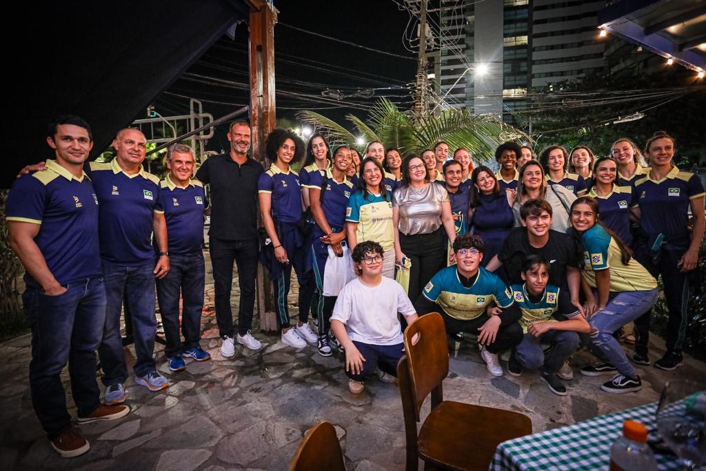 Governadora dá boas-vindas à Seleção Feminina de Vôlei