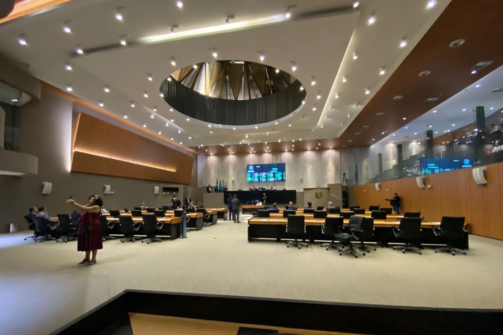 Governo derruba quórum para evitar votação da LDO com parecer da oposição