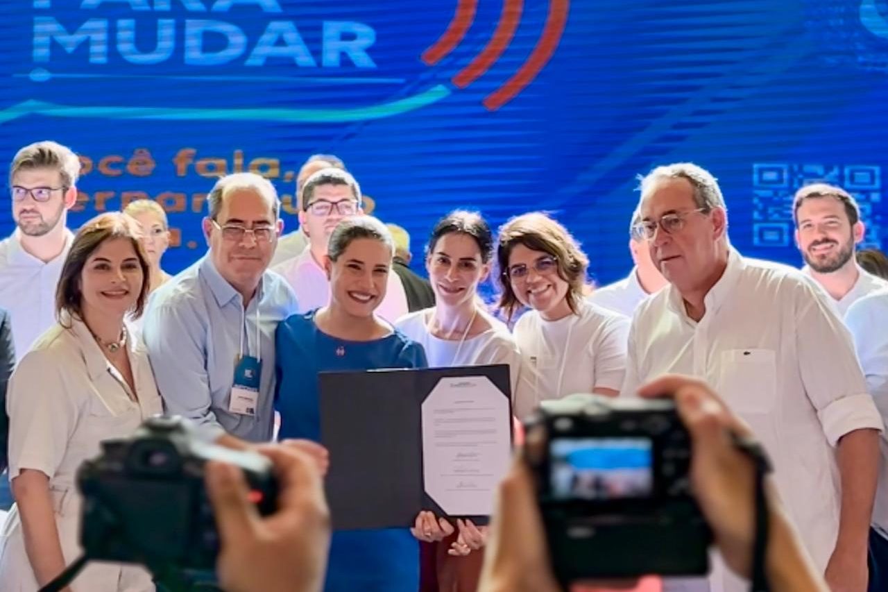 Mano comemora obras anunciadas pela governadora para Jaboatão 