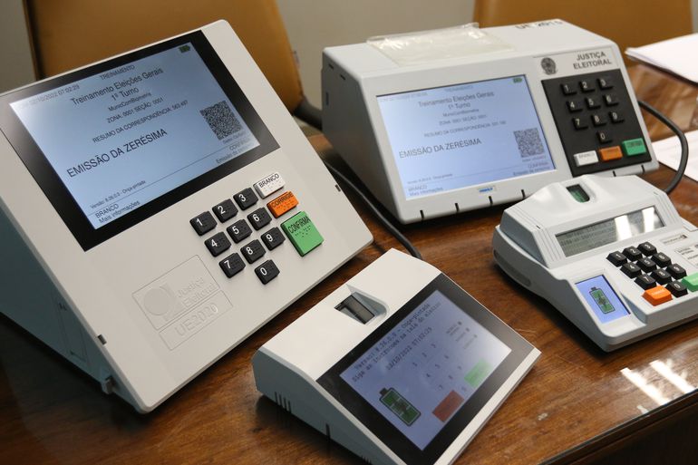 Sete dos nove vereadores retomam mandato em eleição suplementar de Tacaimbó