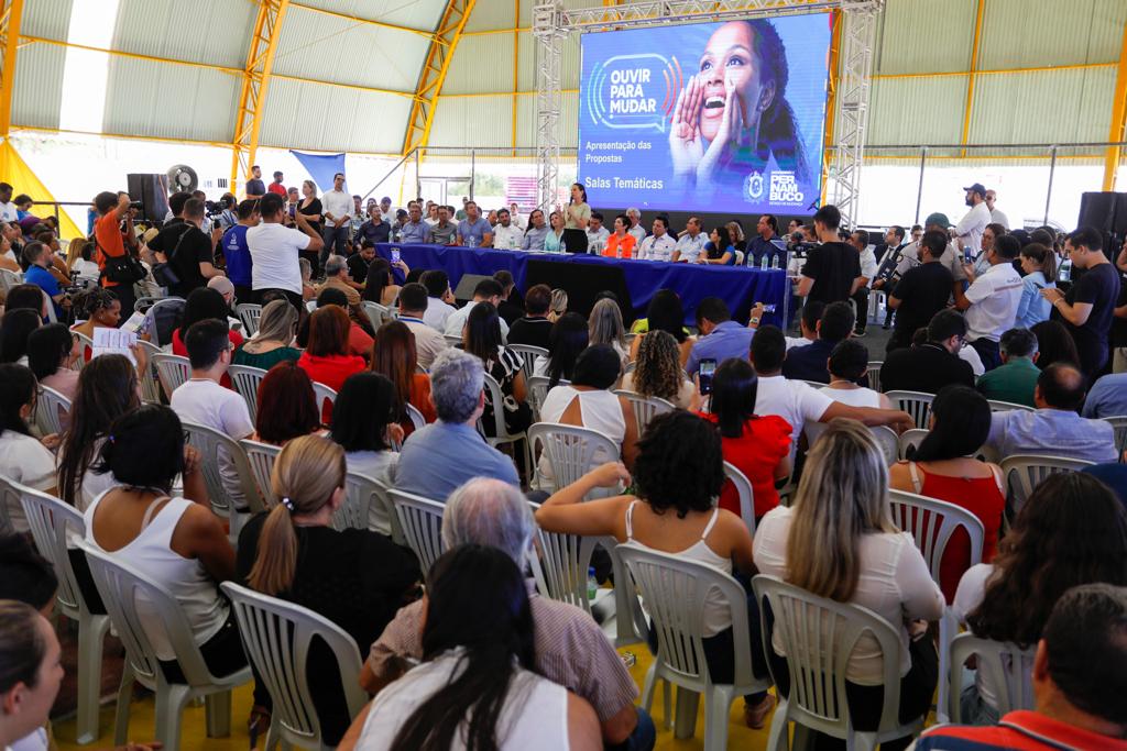 Governadora leva escuta popular ao Sertão de Itaparica