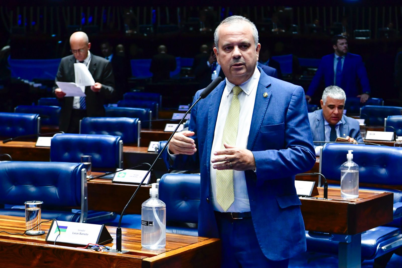 Rogério Marinho e outros 44 senadores propõem plebiscito sobre aborto