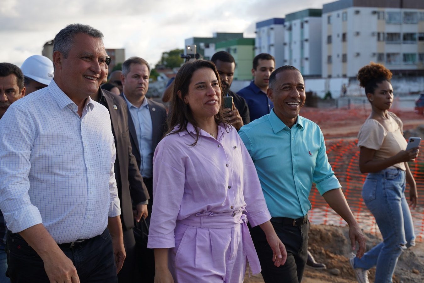 Lupércio visita Canal do Fragoso ao lado de governadora e ministro 
