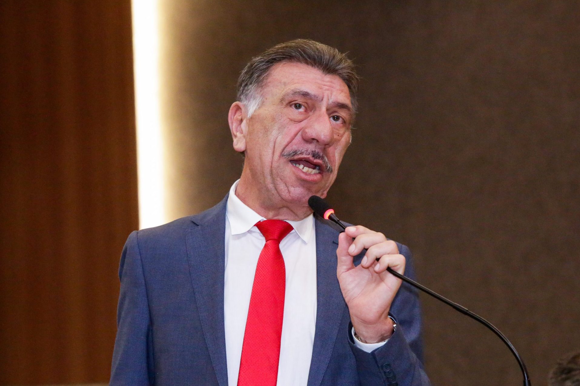 Patriota retira recurso em debate sobre proposta do Estado que aumenta tributos 