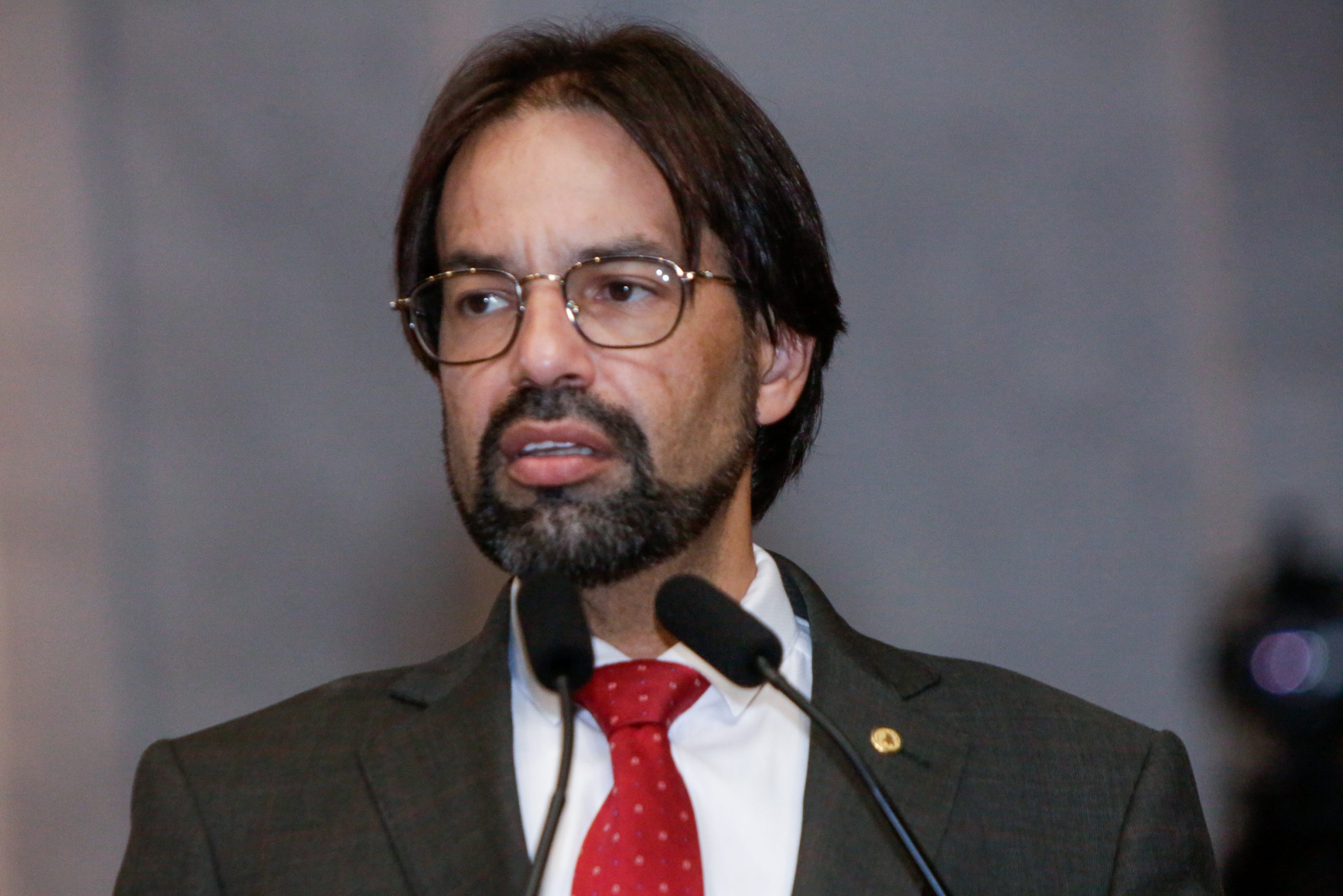 Diogo Moraes rejeita qualquer aproximação com Edson Vieira