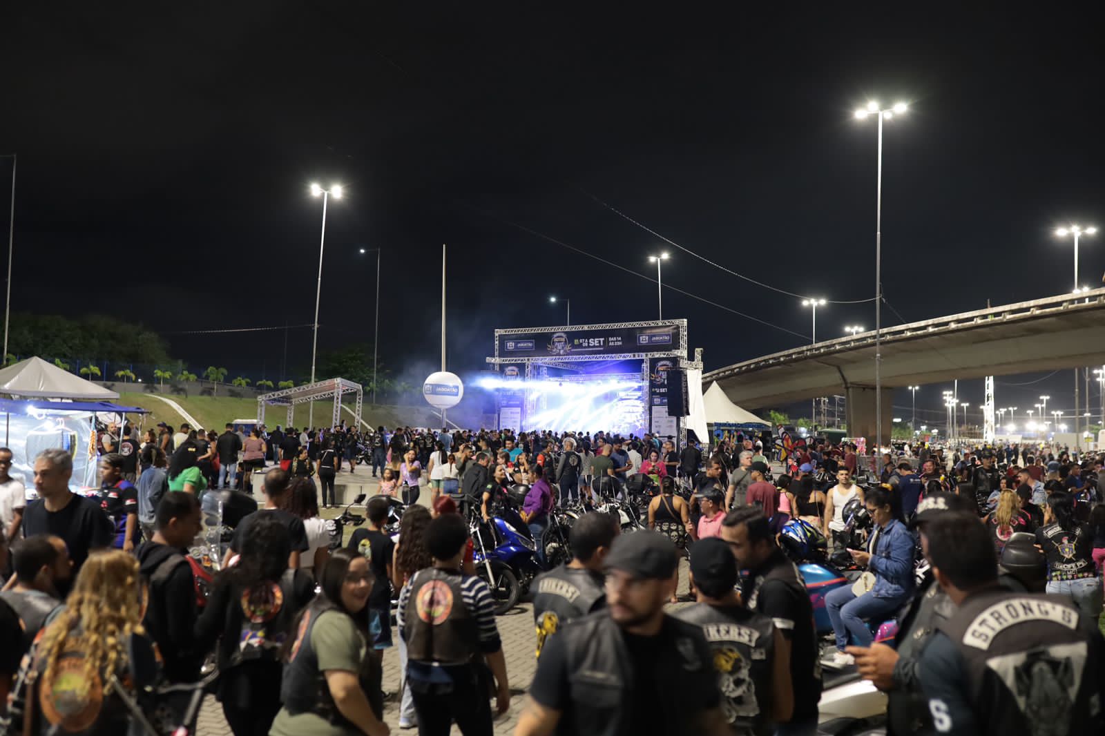 Exposição, shows e motoclubes foram destaques na abertura do Jaboatão Motor Fest