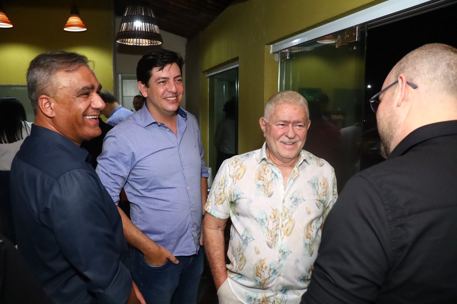 Henrique Queiroz Filho prestigia abertura do 5º Festival de Confecção de Cupira