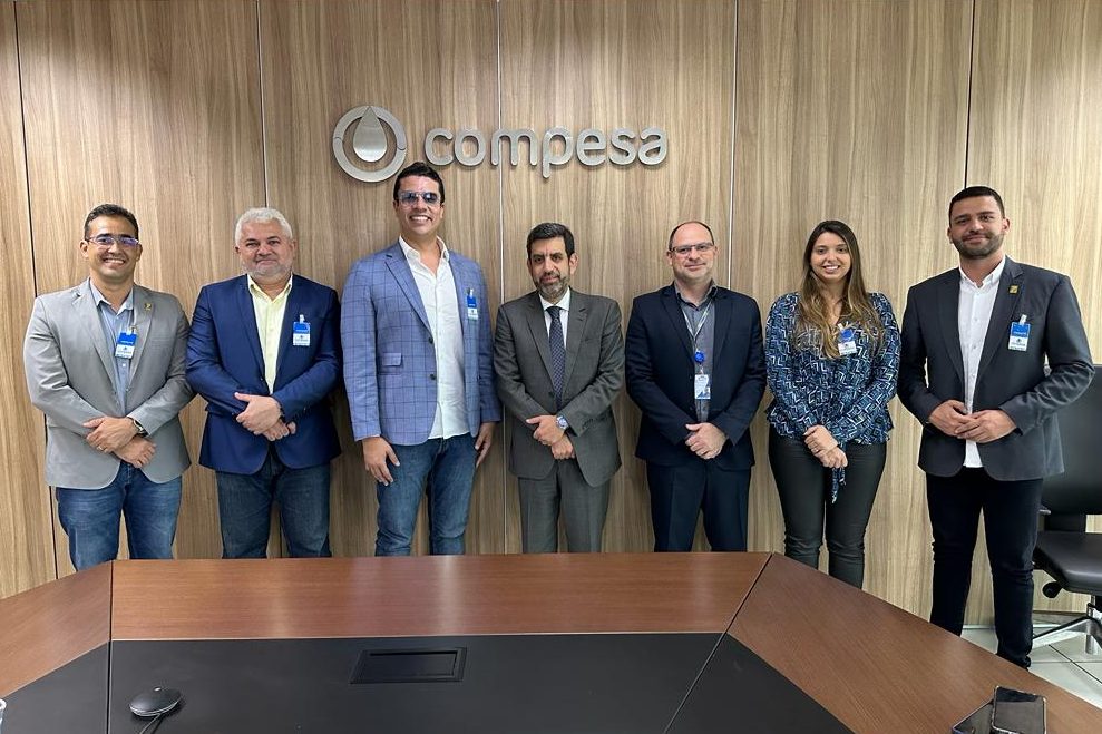 Em reunião na Compesa, Rodrigo discute avanços para Caruaru 