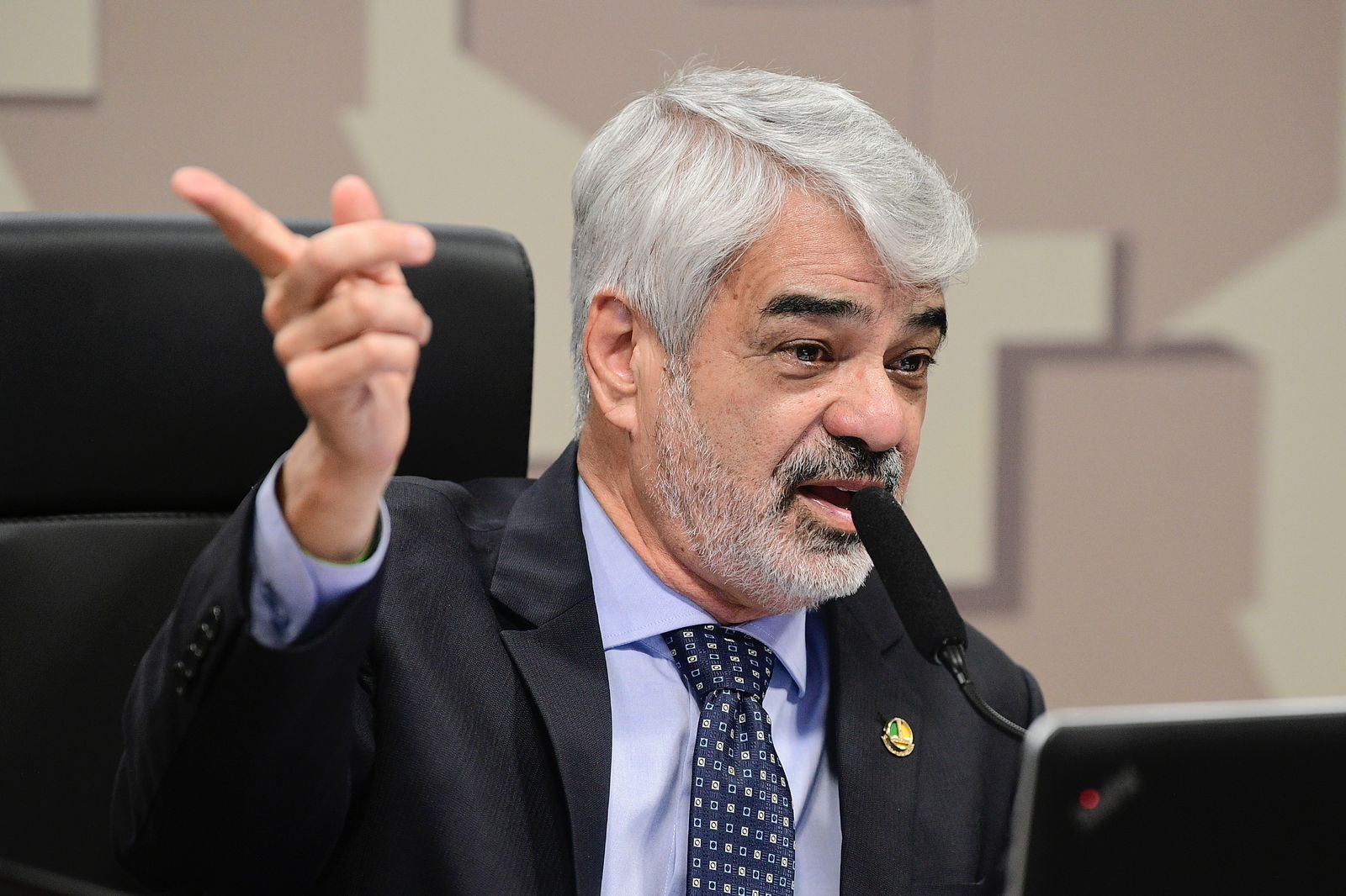 Humberto Costa integra elite do Congresso, diz Arko Advice