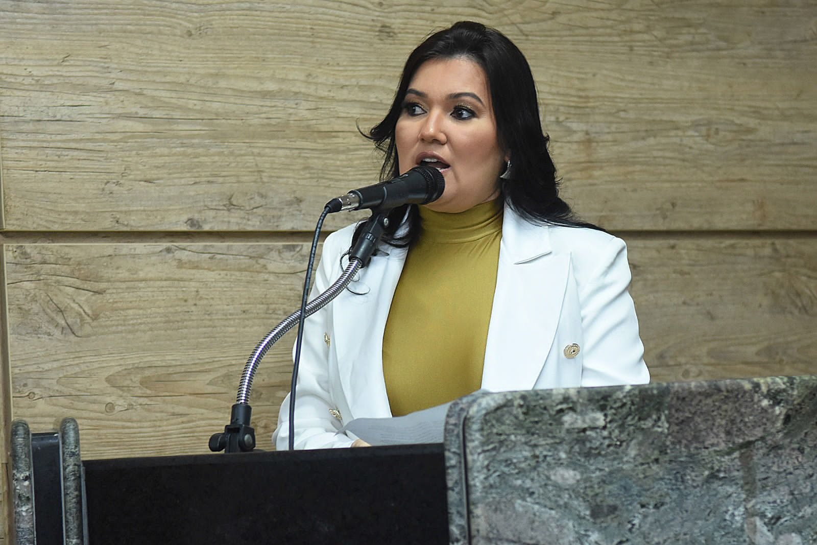 Defesa de Kátia se posiciona sobre 3ª ação policial contra a parlamentar