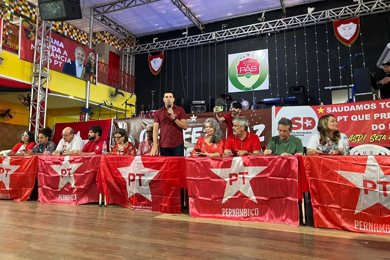PT Recife aprova resolução que indica apoio a João Campos 