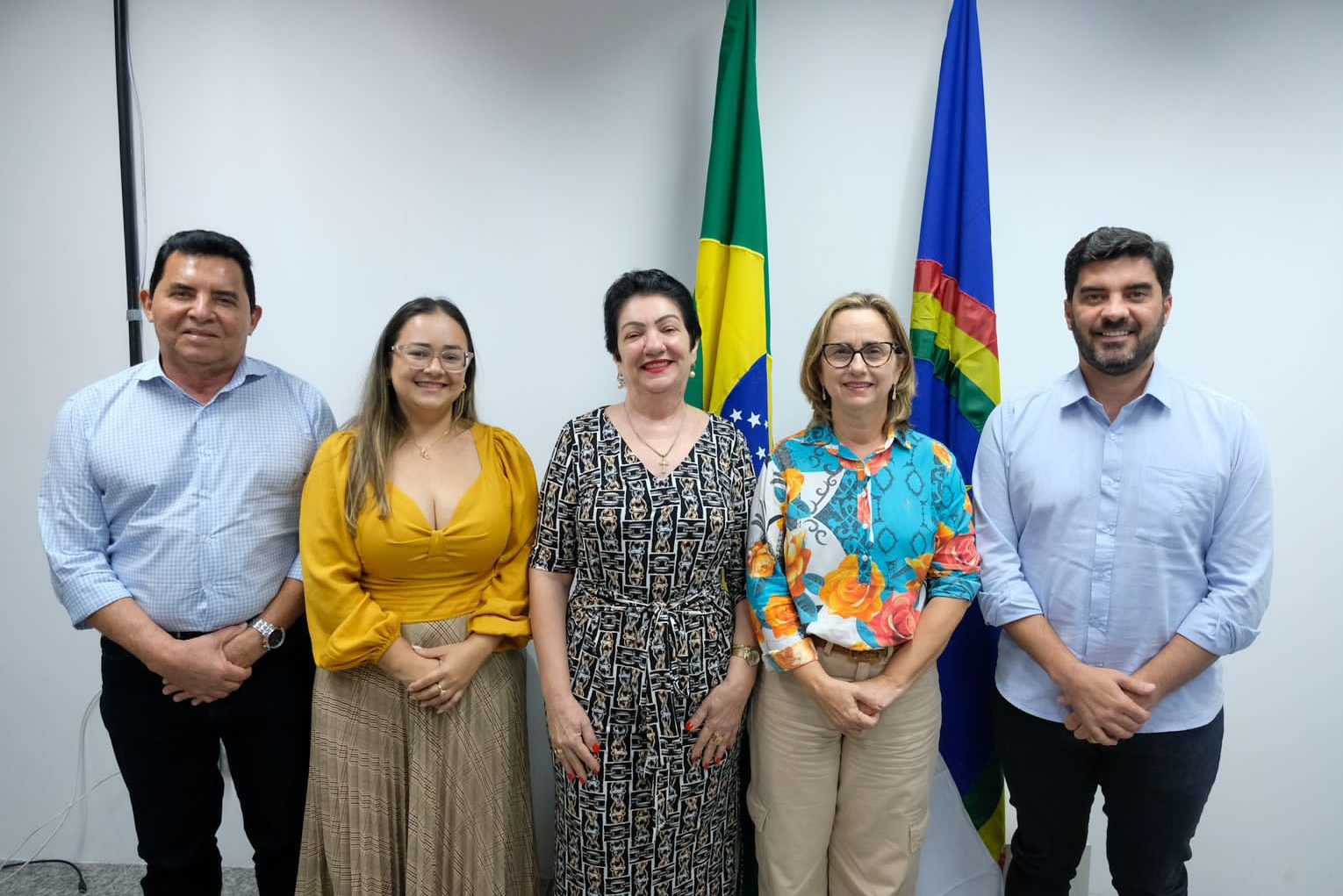 Kaio Maniçoba busca recursos para educação do interior de PE 