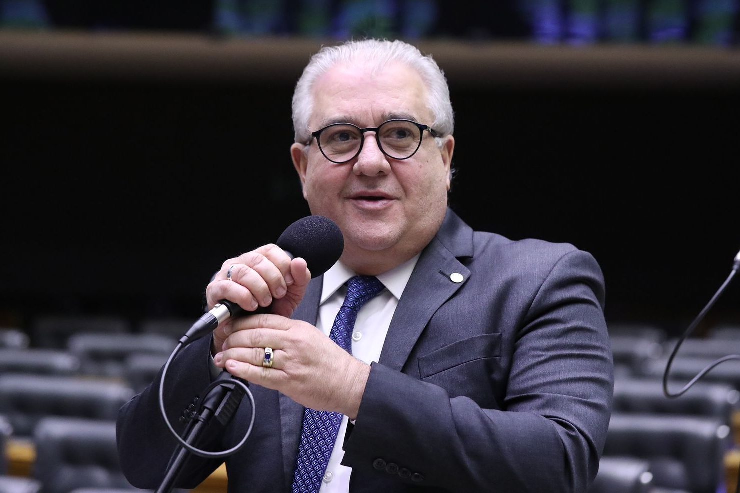 Augusto Coutinho apresenta projeto que cria o Desenrola das Micro e Pequenas Empresas 