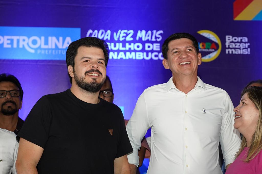 Simão comemora novos investimentos para as obras de irrigação do Pontal