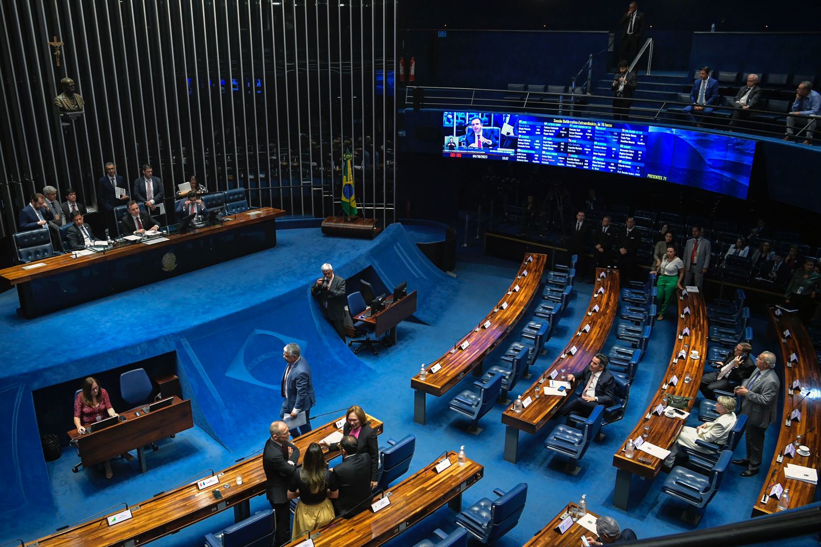 Compensação a estados por perda com ICMS de combustíveis vai à sanção