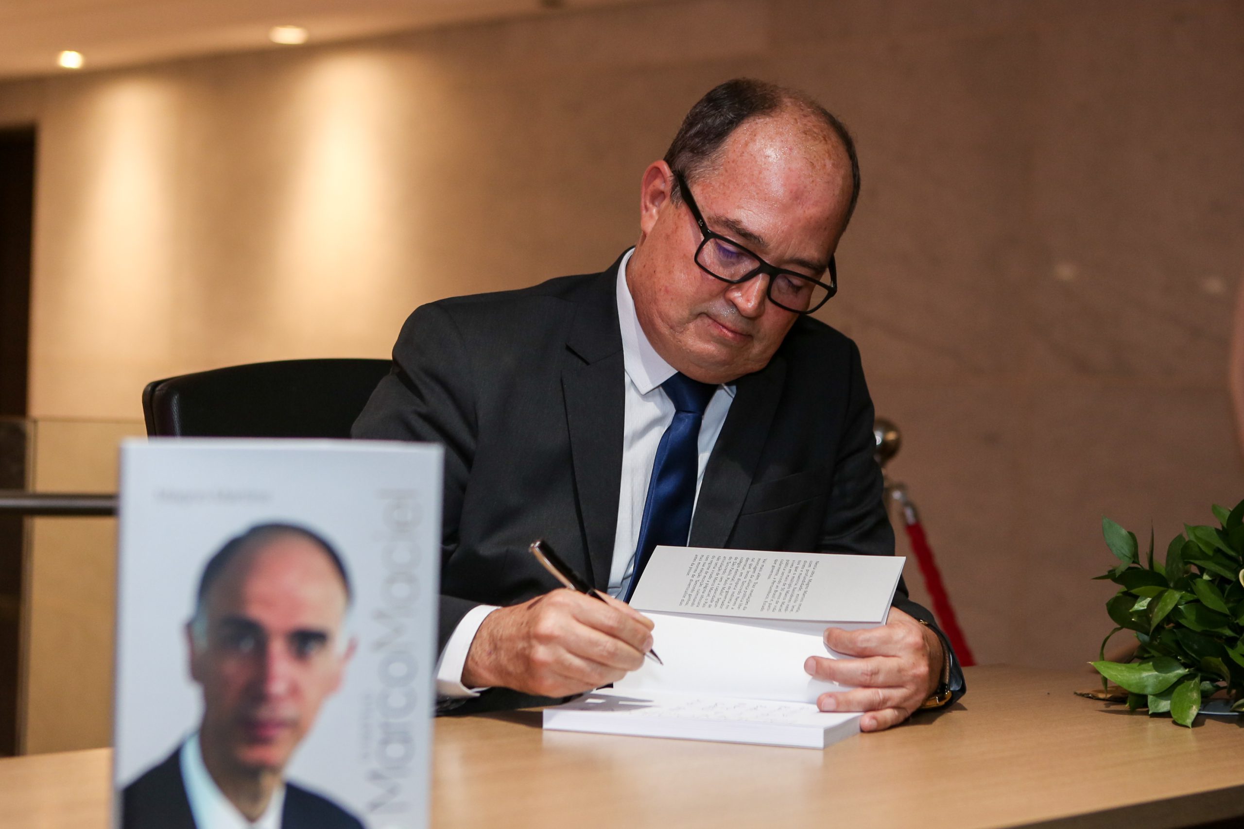 Caruaru faz hoje noite de autógrafos e homenageia Marco Maciel 