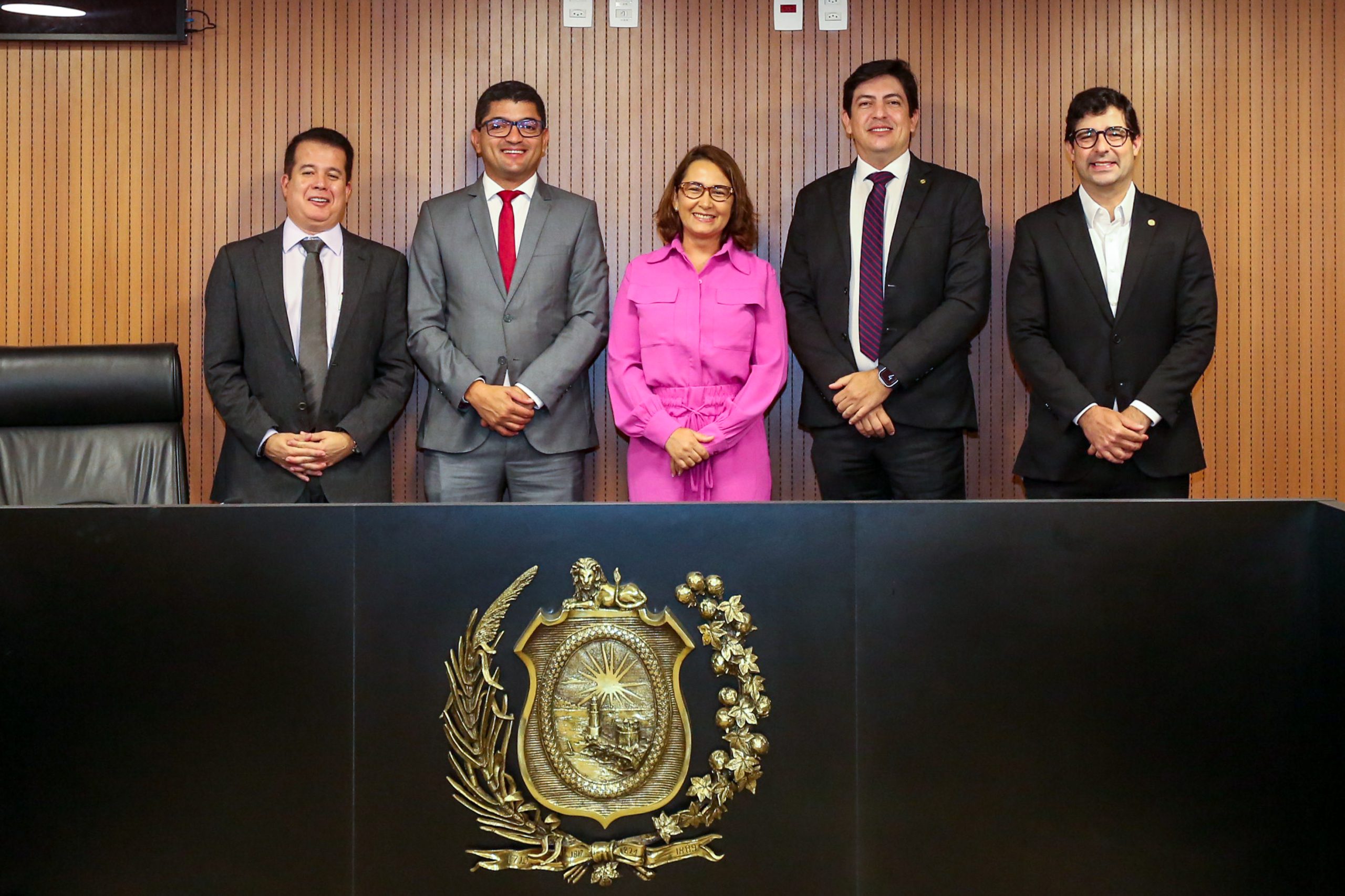 Débora preside audiência pública sobre o orçamento do Estado 