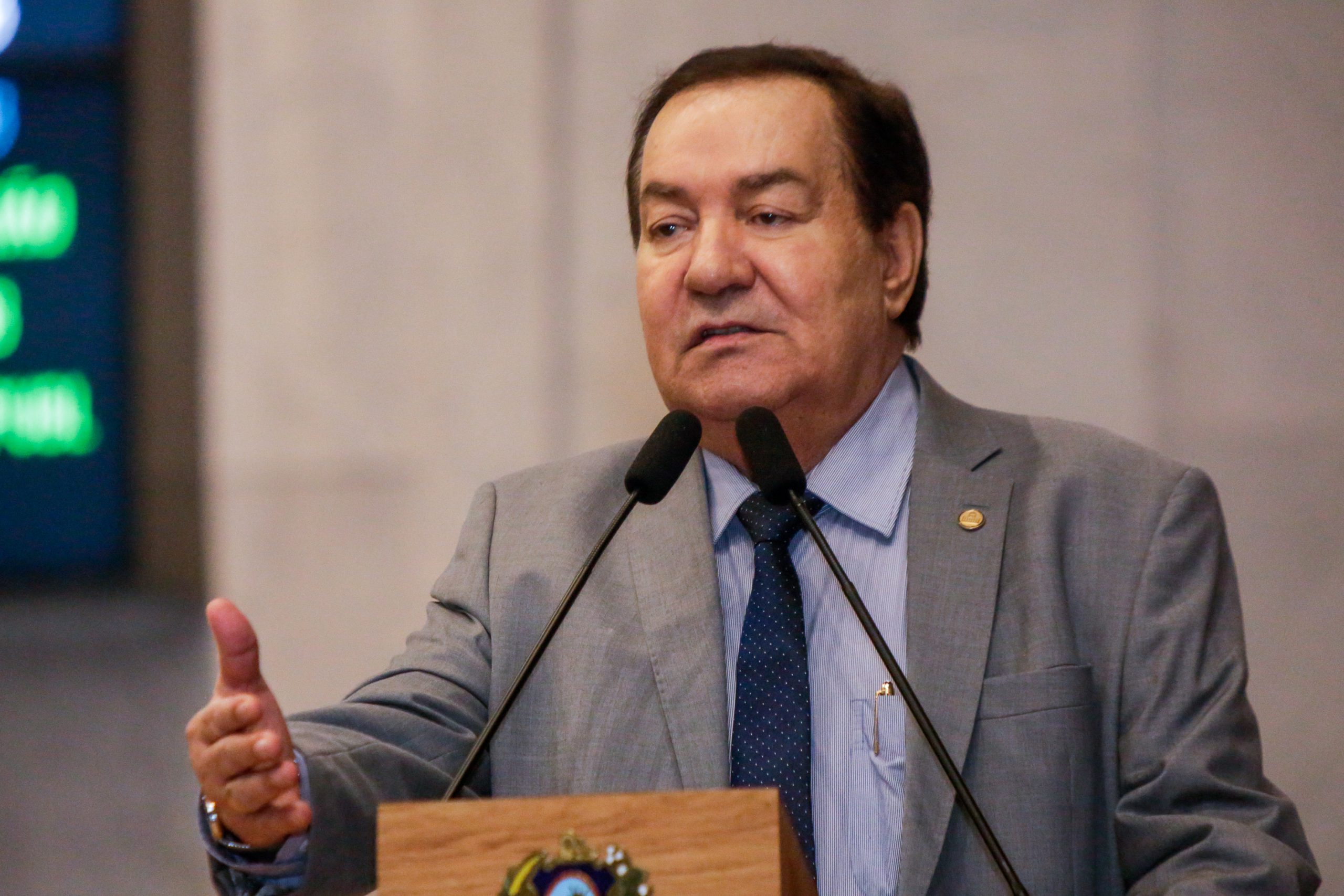 Izaías diz que Pernambuco tem o mesmo número de policiais que em 1992