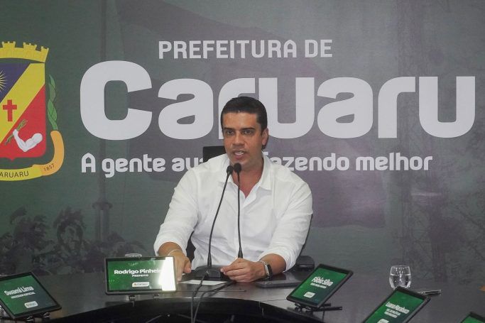 Rodrigo vai criar novas vagas para concurso em Caruaru com salários de até R$ 5,3 mil