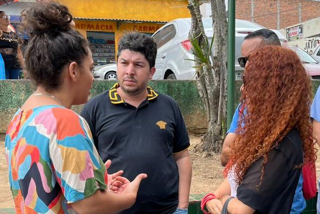 Fagner visita UPA do Vassoural e questiona fechamento da unidade