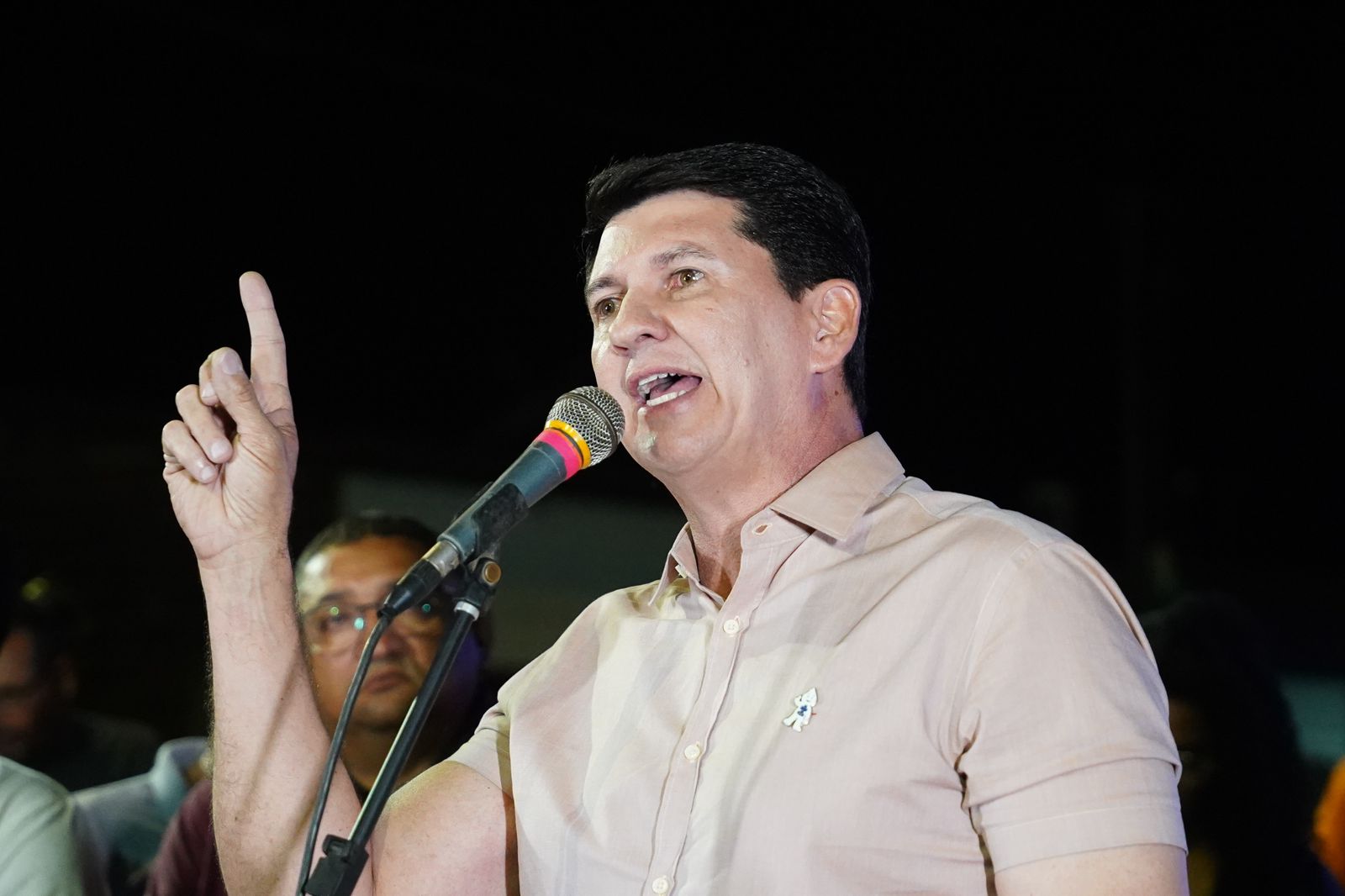 Simão entrega mais cinco vias pavimentadas em Petrolina