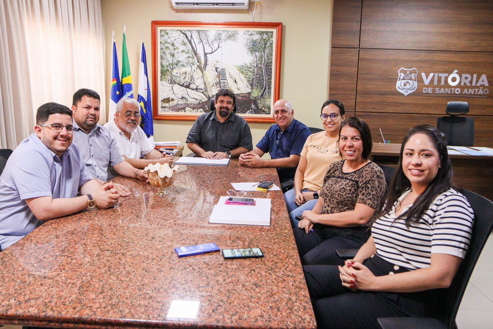 Prefeito em exercício de Vitória comanda importantes agendas para o município 