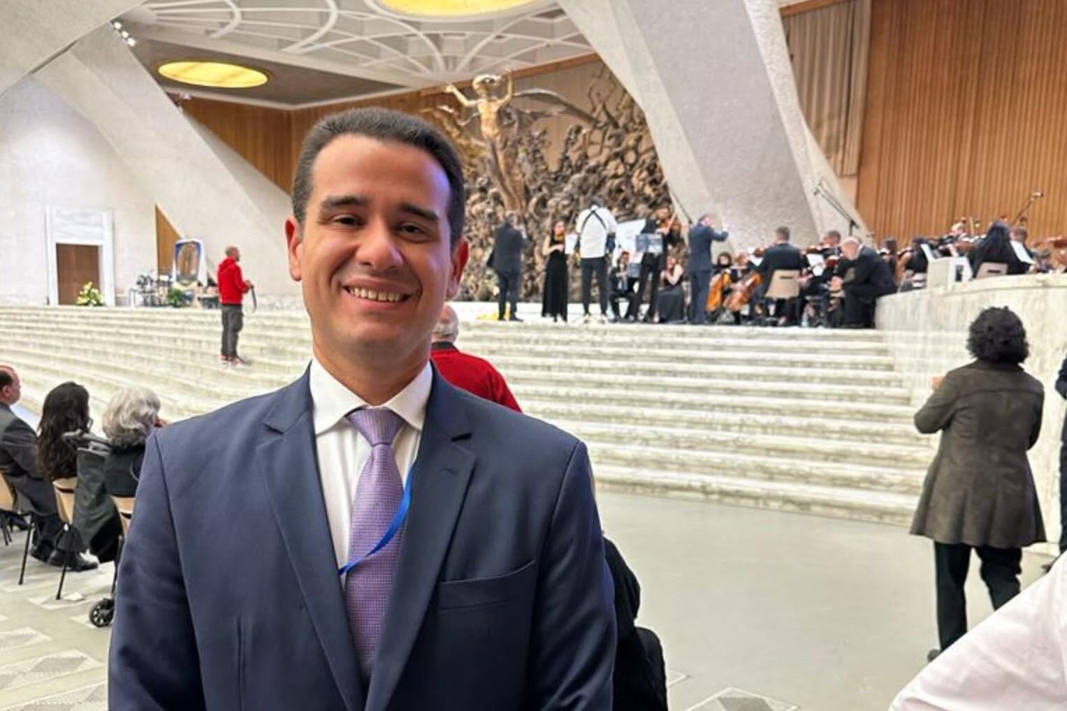 Joaquim Lira representa Pernambuco em evento pela paz no Vaticano