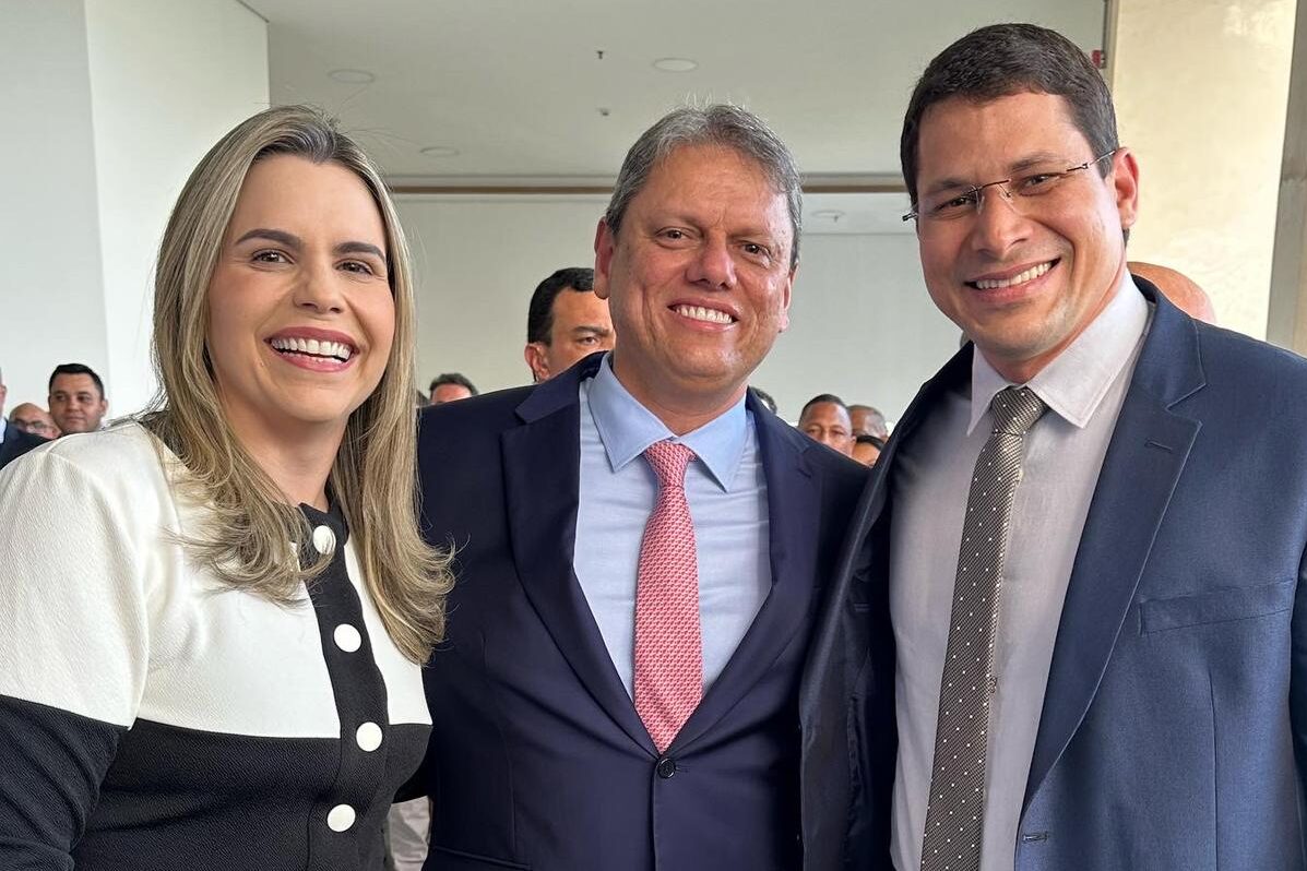 Ao lado de Tarcísio, Clarissa Tércio declara: “um modelo de gestão para Jaboatão”