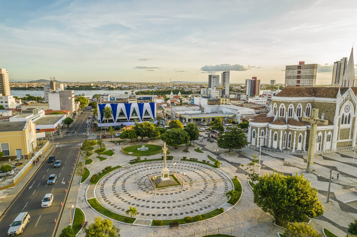 Petrolina entre as cidades que mais geram emprego no Nordeste