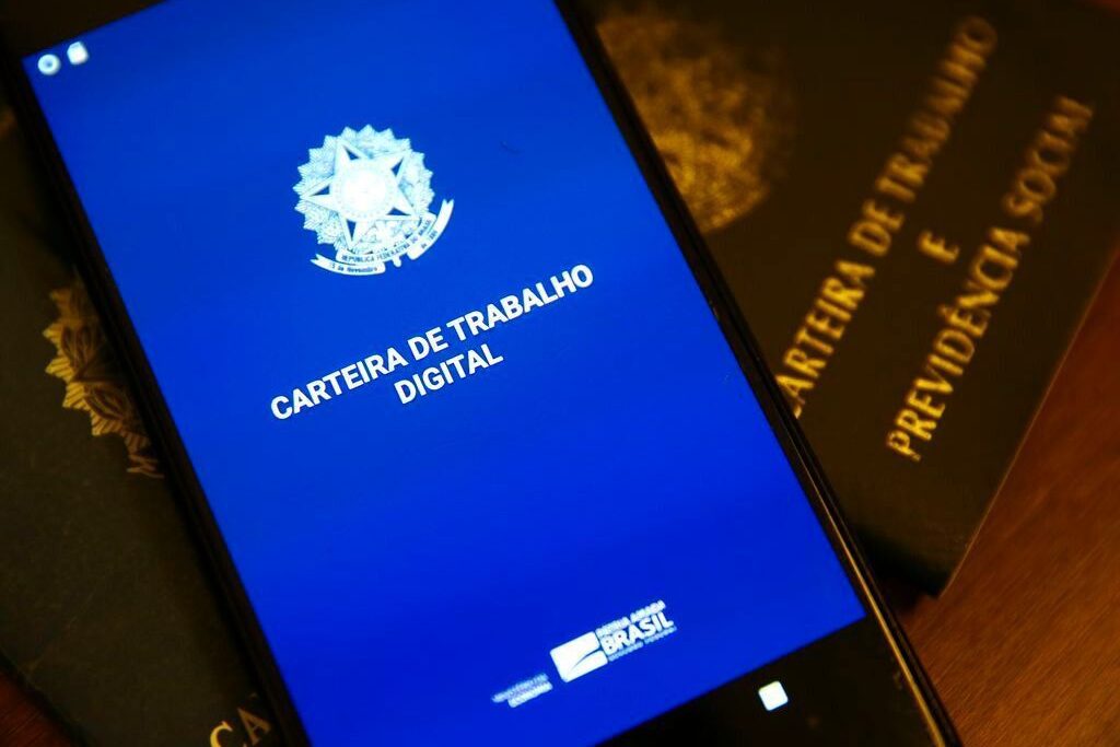 Recife registra 10° mês seguido com saldo positivo na geração de emprego