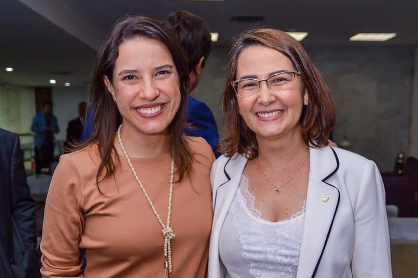 Raquel elogia Débora Almeida e deseja solidariedade à deputada