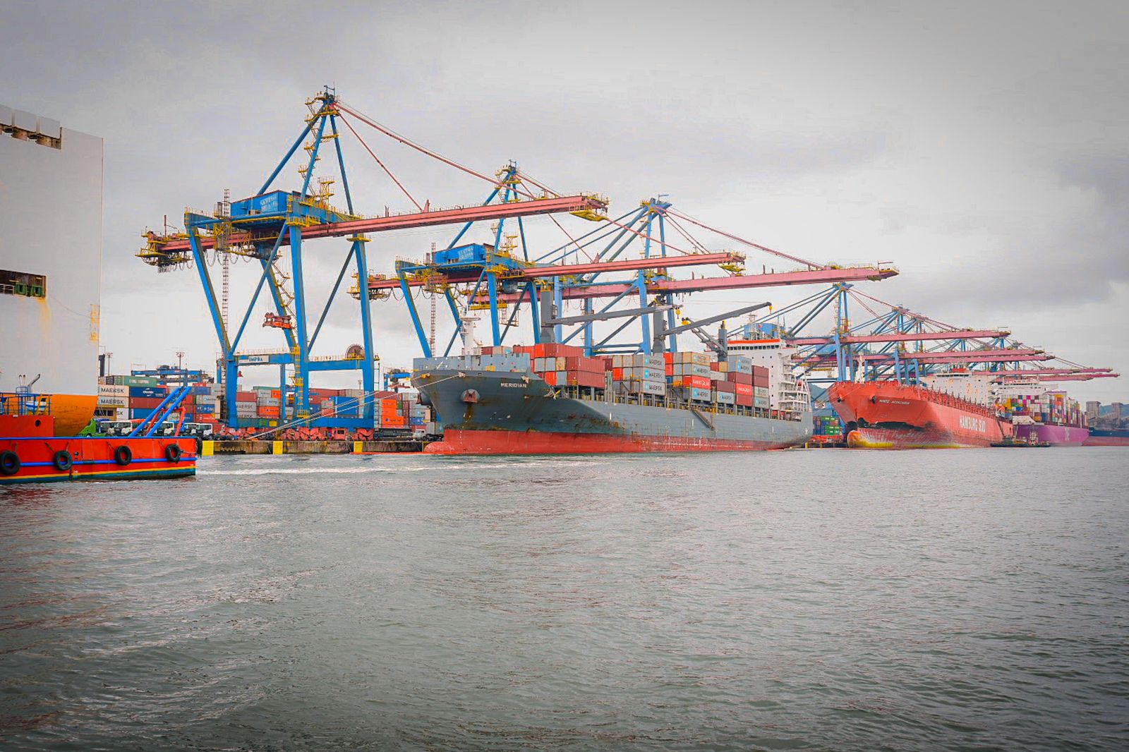 União fecha cerco contra o crime organizado em portos e aeroportos
