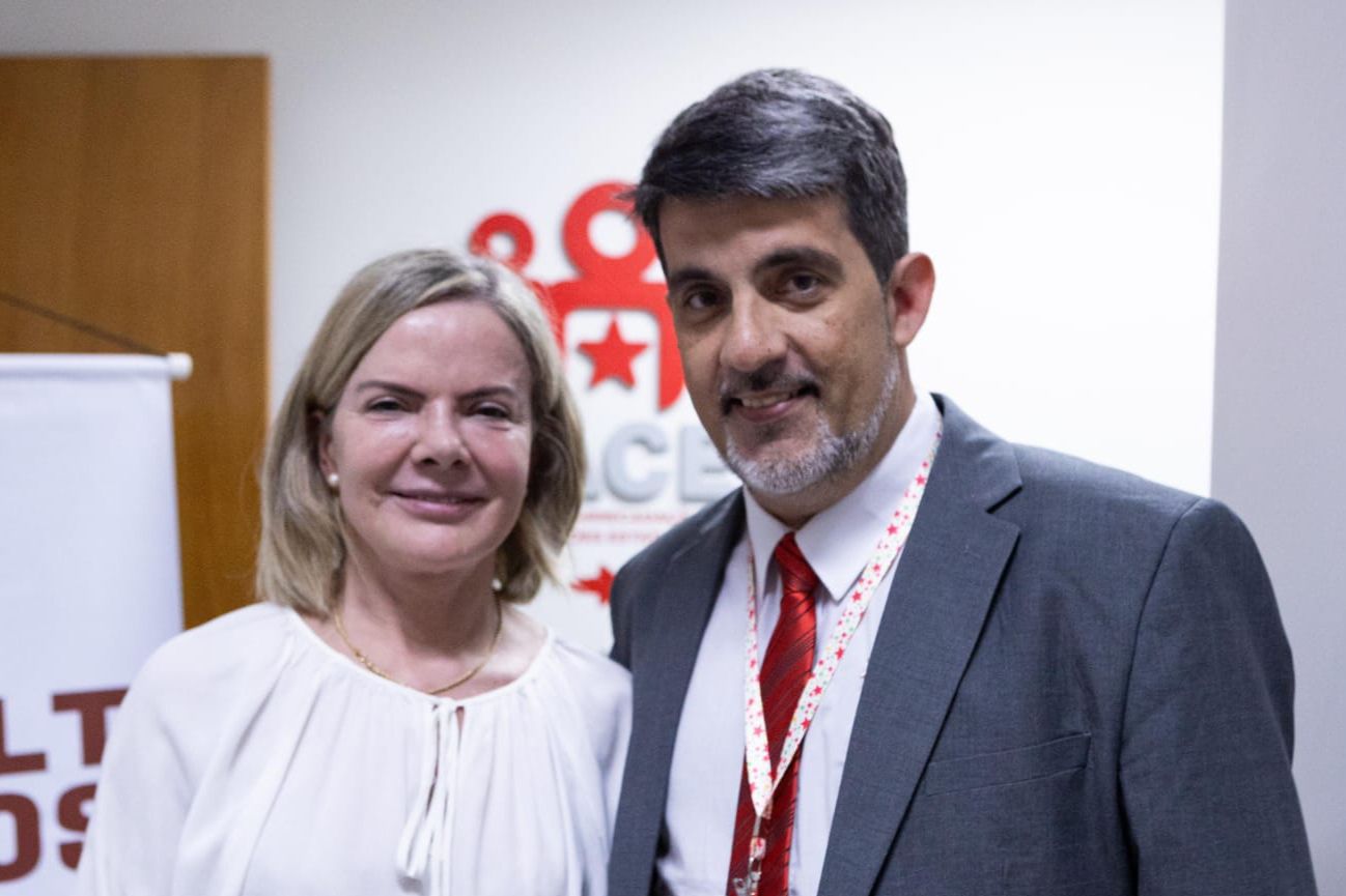 Pré-candidato a prefeito de Caruaru participa de encontro eleitoral do PT em Brasília 