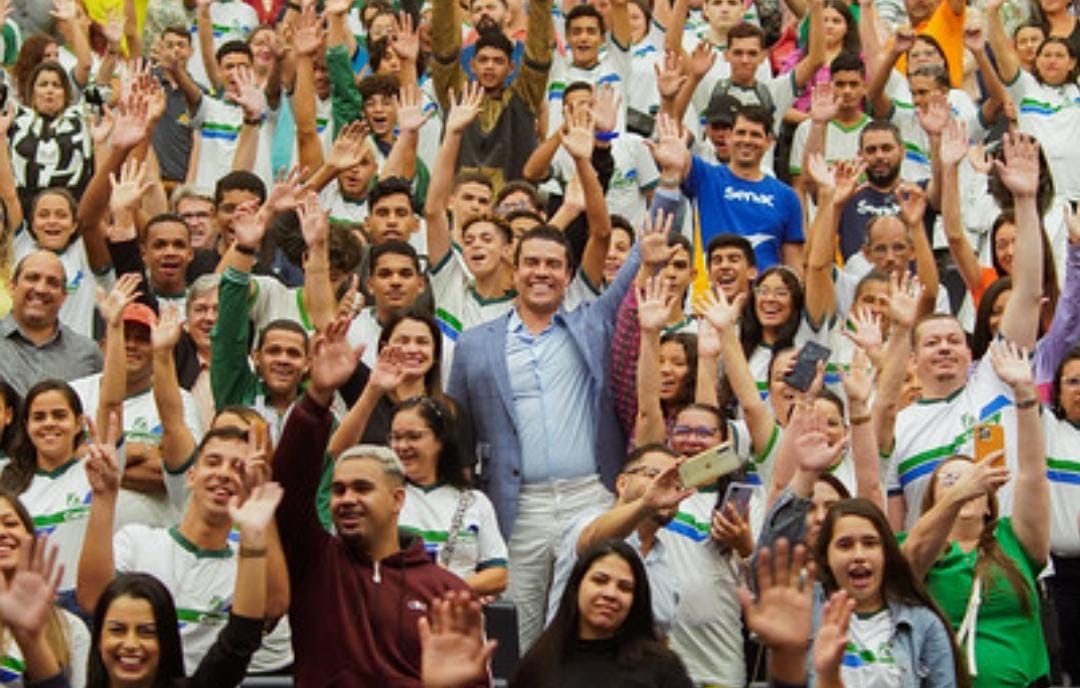 Rodrigo Pinheiro entrega 2 mil certificados do “Profissionaliza Mais”