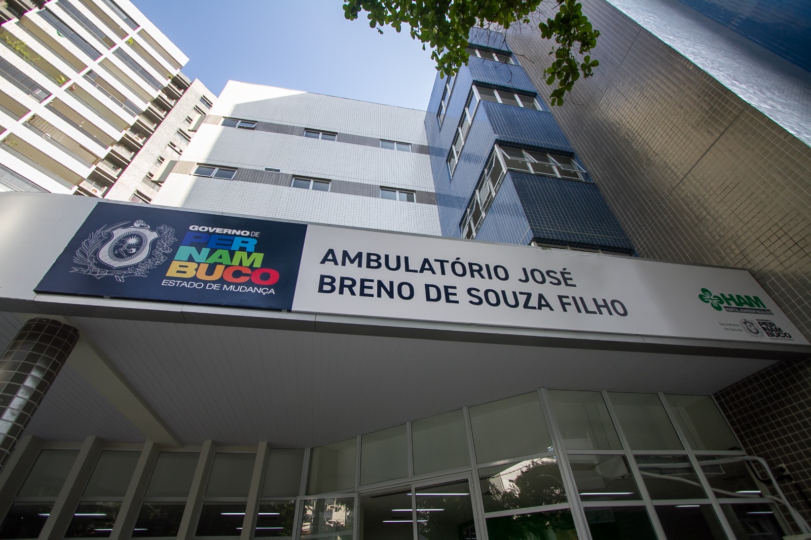 Retomada e inauguração de obras públicas inacabadas marcam ações do governo Raquel