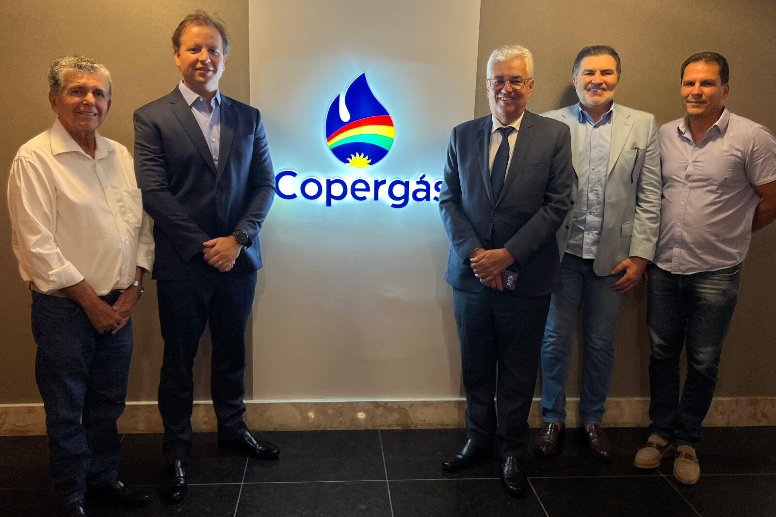 Antônio Moraes confere obras do gasoduto da Mata Norte