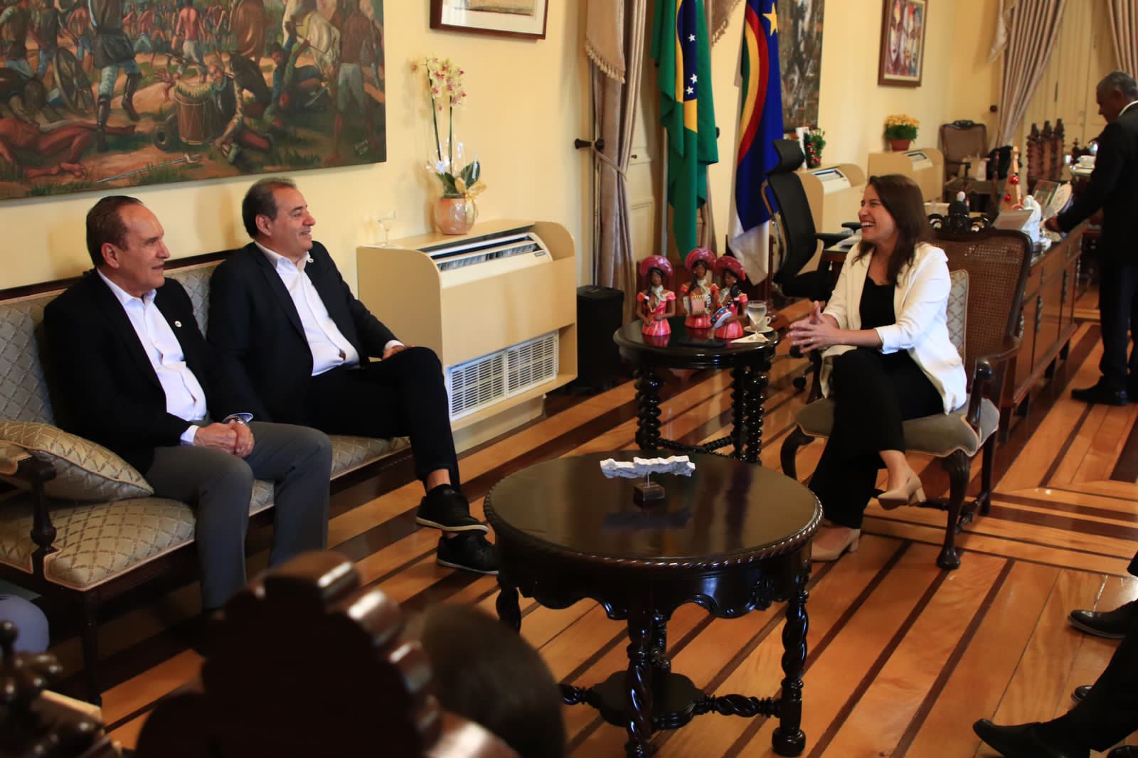 Danilo Cabral e Raquel Lyra discutem investimentos para PE 