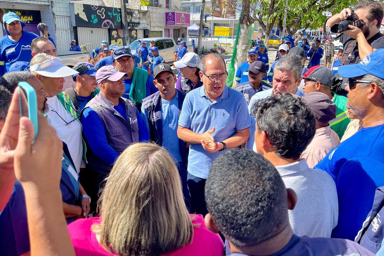 Mano Medeiros acompanha mutirão de serviços em Cajueiro Seco