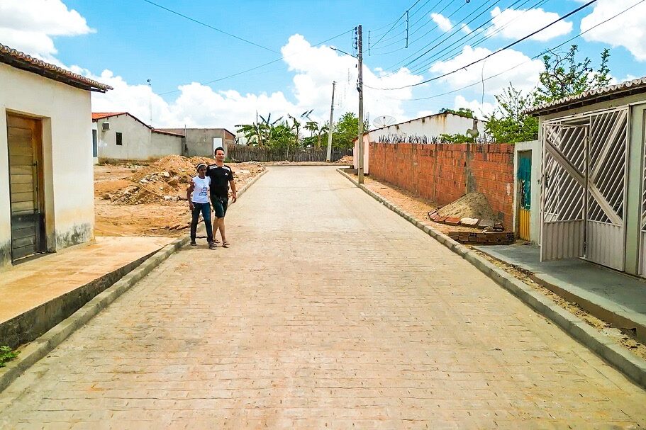 Em Araripina, distrito de Rancharia recebe 12 ruas pavimentadas