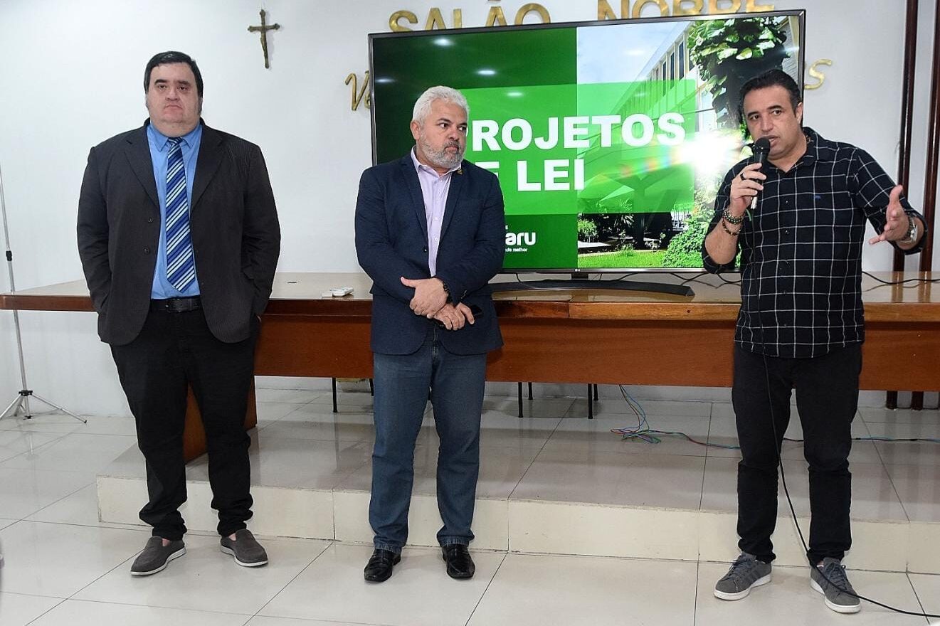 Poderes Executivo e Legislativo de Caruaru discutem projetos