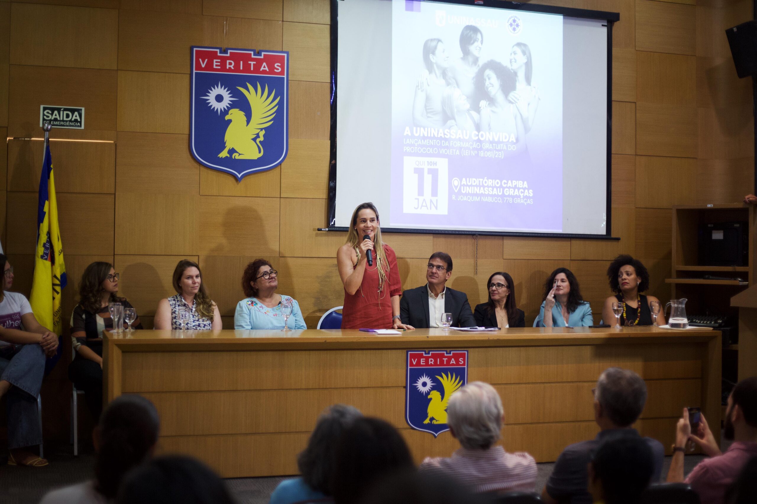 Vice-prefeita do Recife fortalece o Protocolo Violeta 