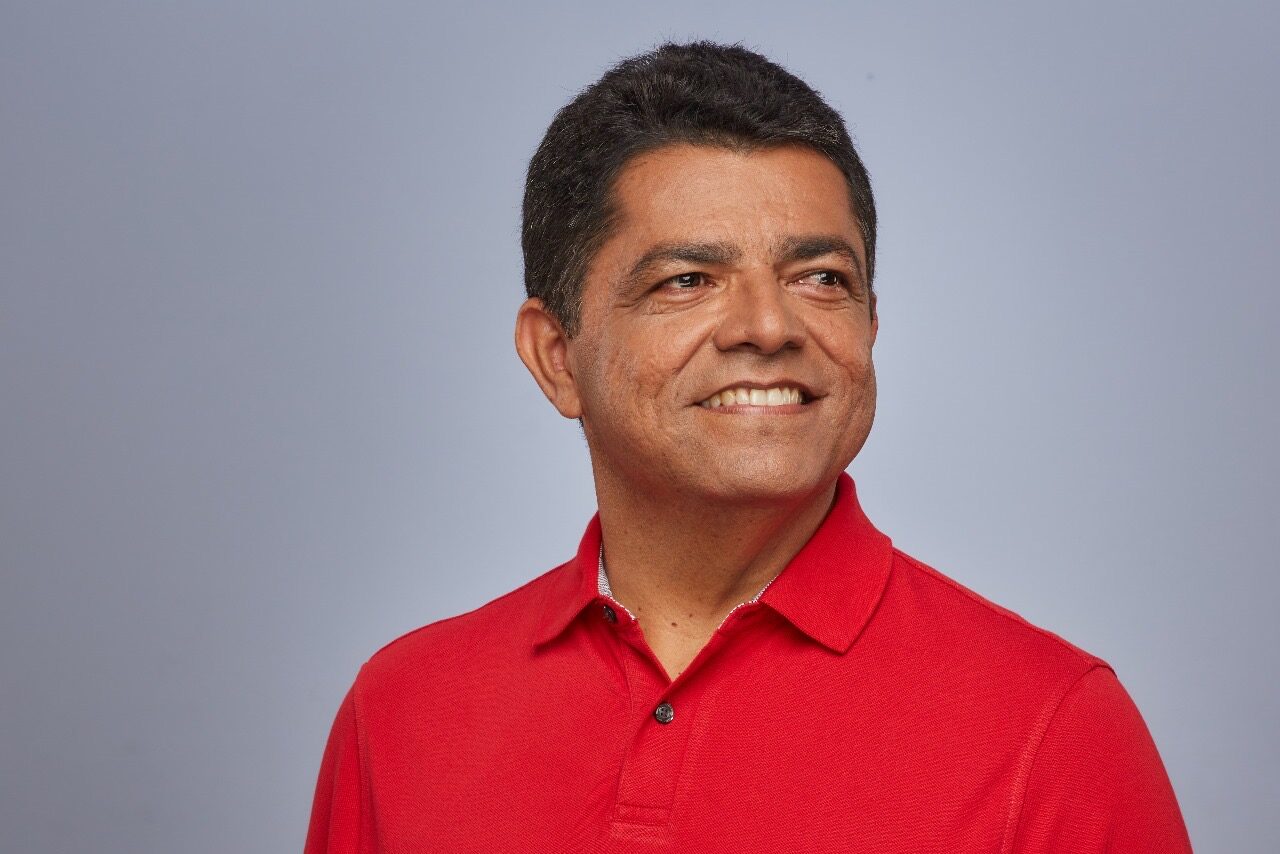 Em Ipojuca, Deoclécio assina ficha de filiação ao PT neste sábado (27)